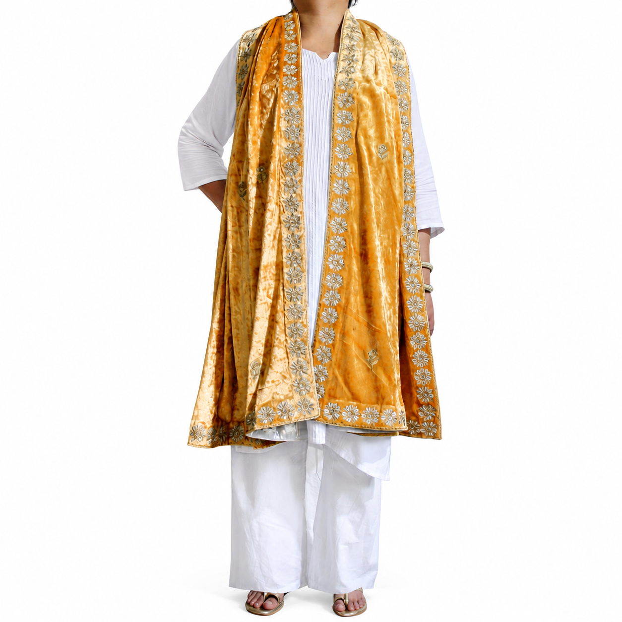 Kashmiri Velvet Shawl with Zari Work